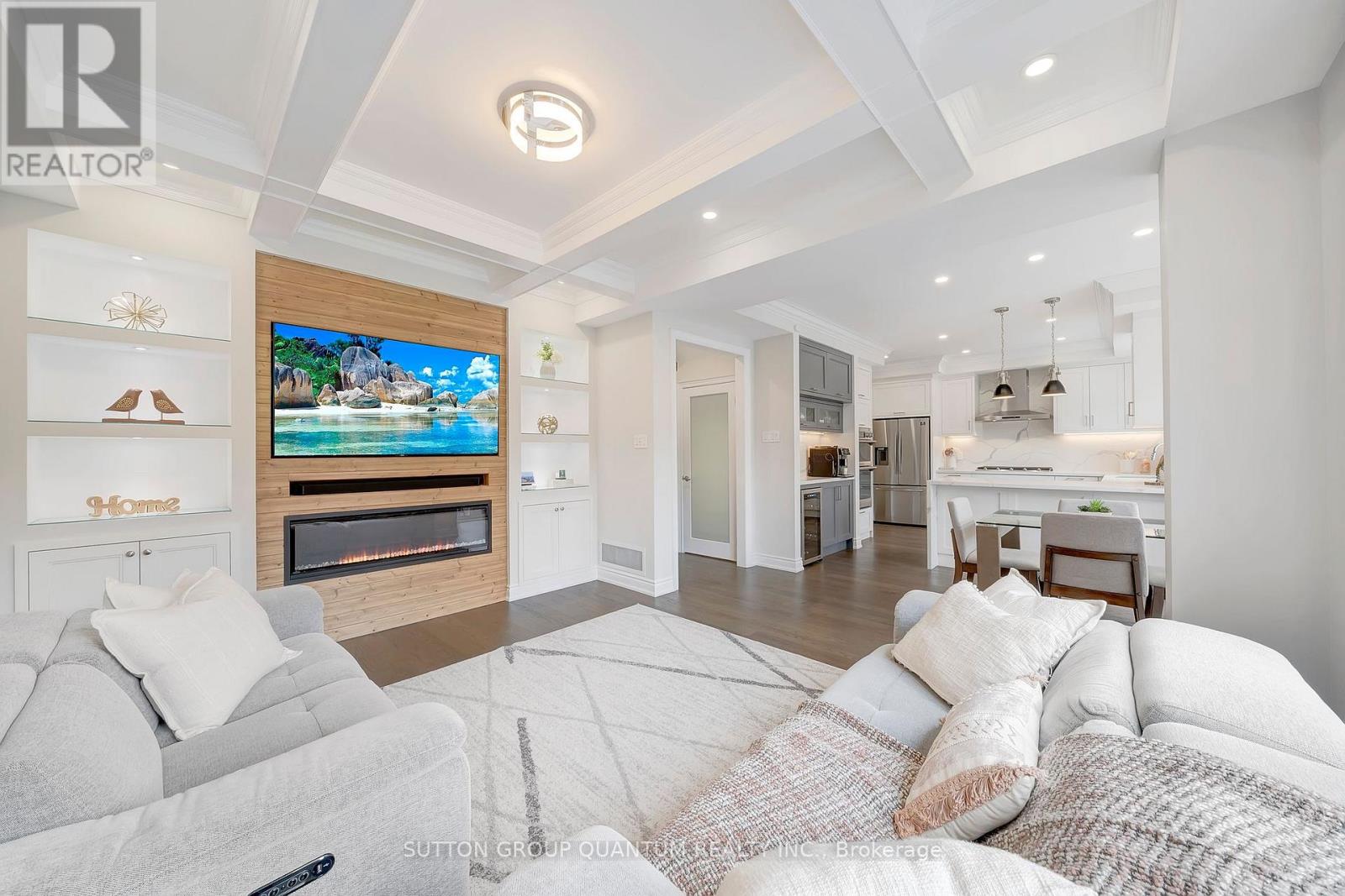 2201 Hillmount Drive, Oakville, Ontario  L6M 0H9 - Photo 13 - W12435440