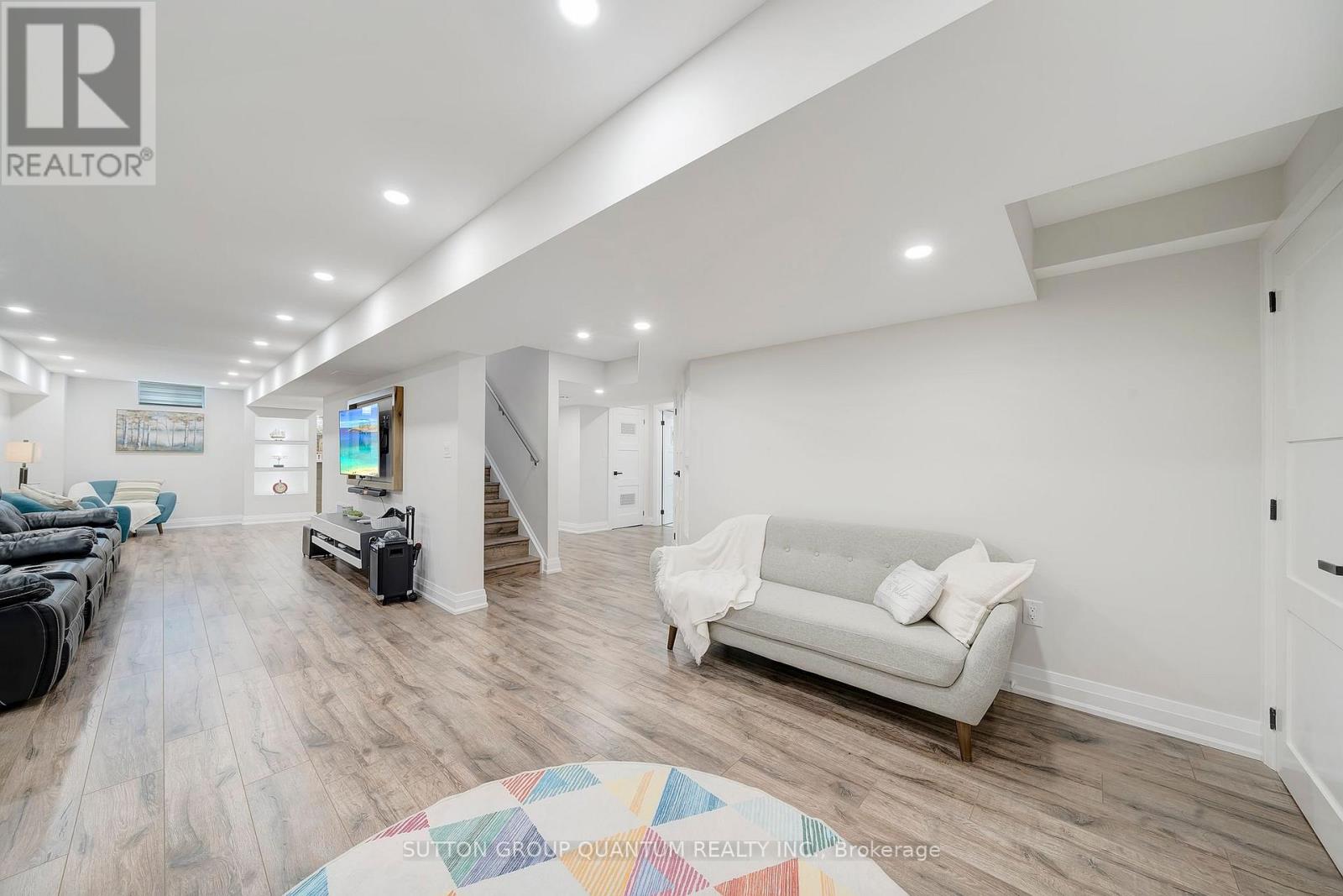 2201 Hillmount Drive, Oakville, Ontario  L6M 0H9 - Photo 30 - W12435440