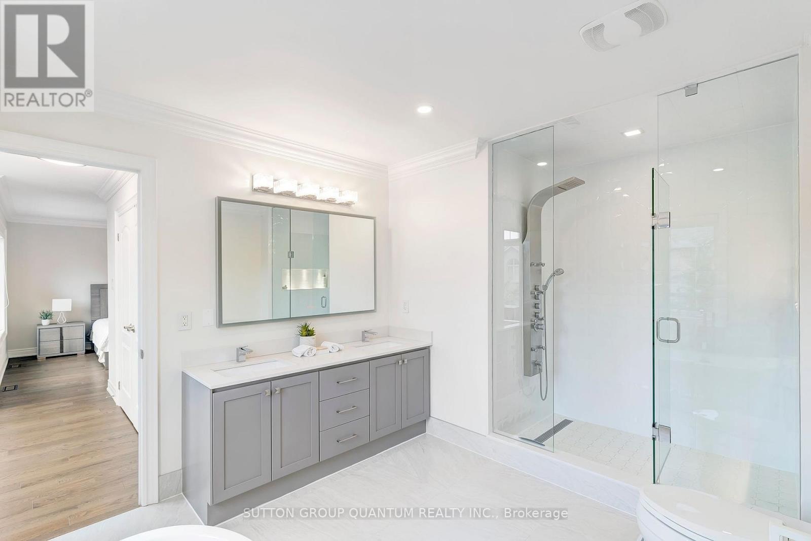 2201 Hillmount Drive, Oakville, Ontario  L6M 0H9 - Photo 22 - W12435440