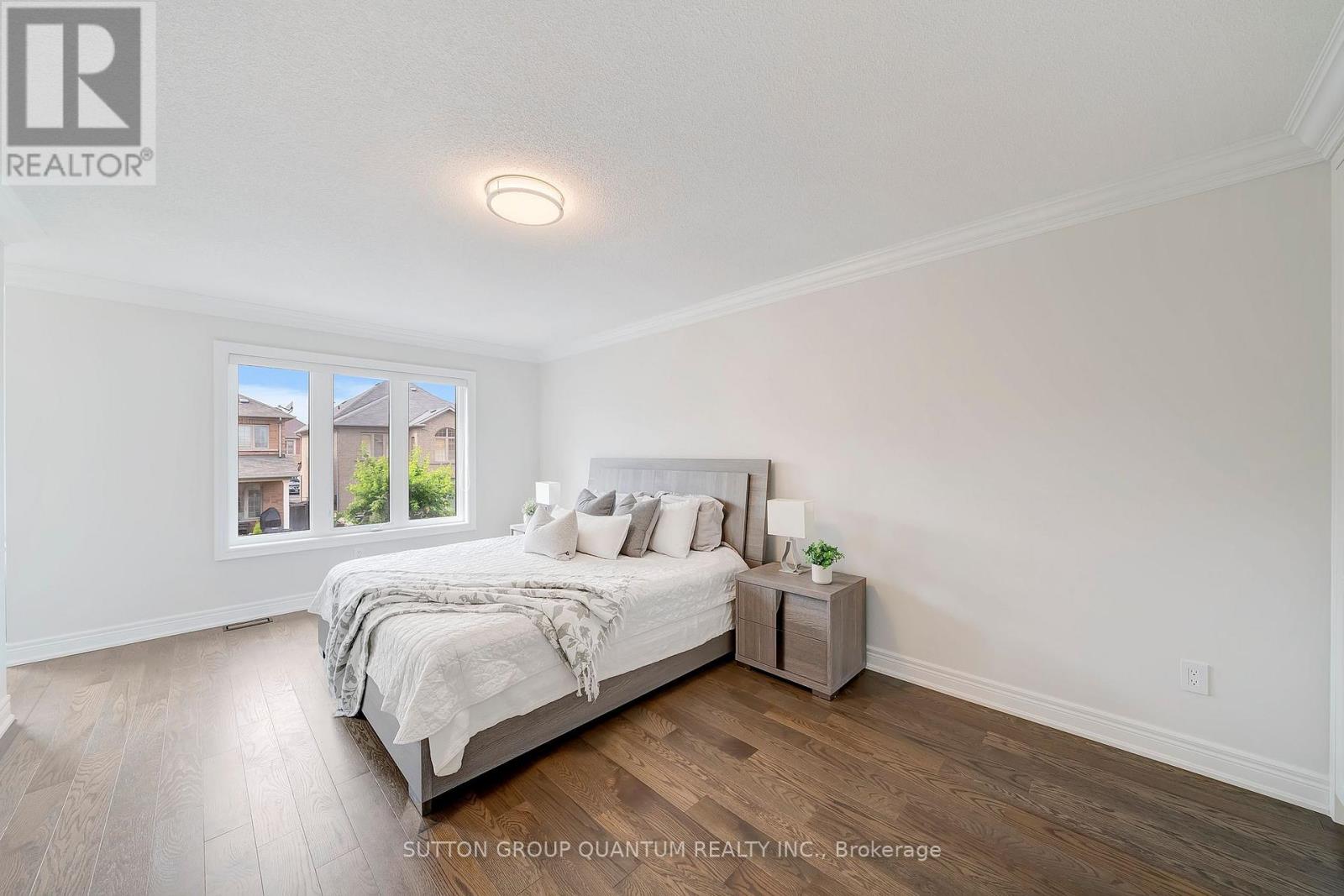 2201 Hillmount Drive, Oakville, Ontario  L6M 0H9 - Photo 17 - W12435440