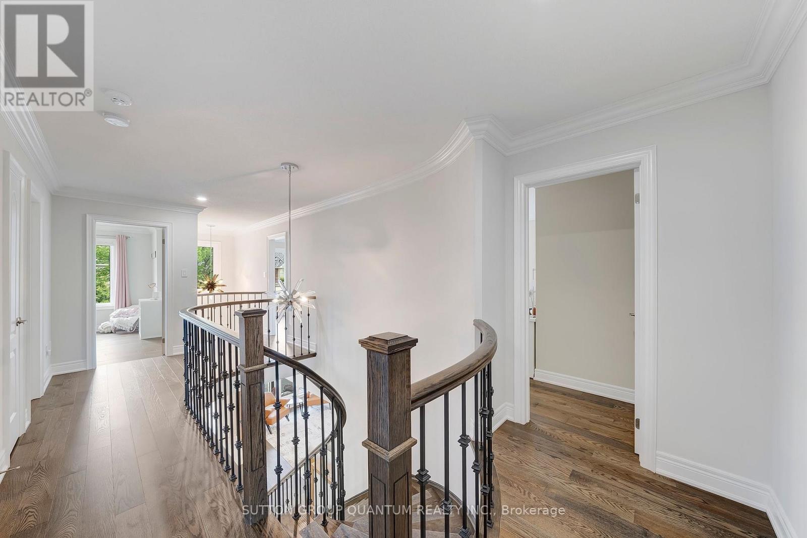 2201 Hillmount Drive, Oakville, Ontario  L6M 0H9 - Photo 16 - W12435440