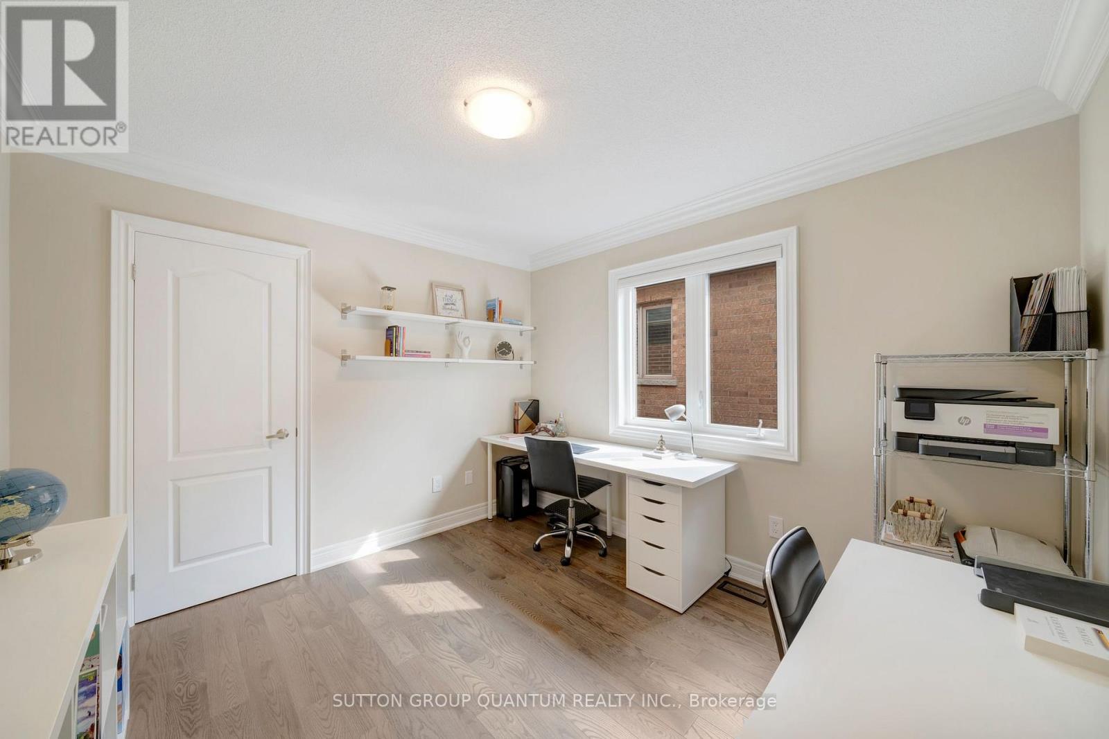 2201 Hillmount Drive, Oakville, Ontario  L6M 0H9 - Photo 24 - W12435440