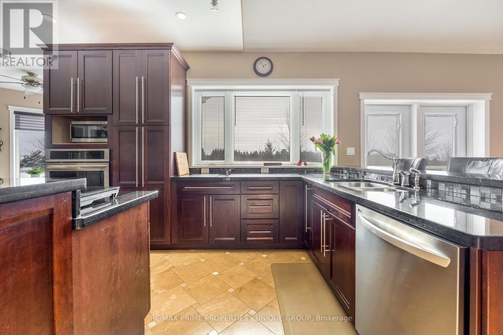 34241 Coursey Line, Lucan Biddulph, Ontario  N0M 2J0 - Photo 12 - X12842496