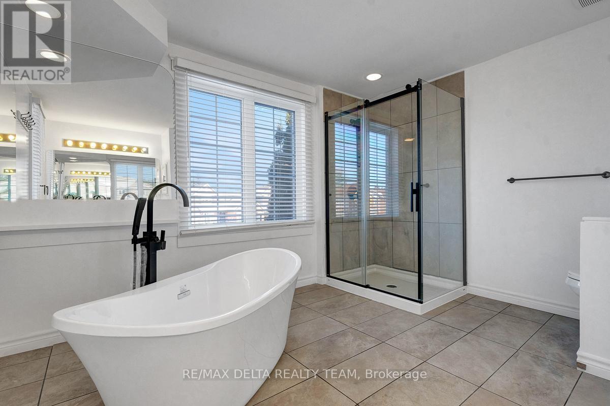 1662 Hunters Run Drive W, Ottawa, Ontario  K1C 2H3 - Photo 34 - X12842488