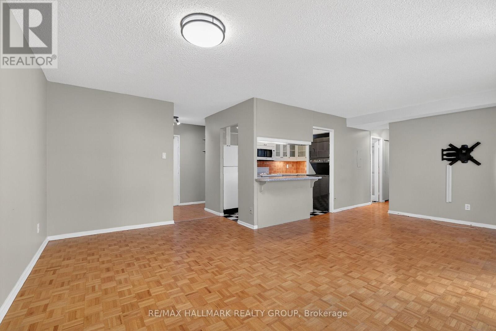 705 - 141 Somerset Street W, Ottawa, Ontario  K2P 2H1 - Photo 14 - X12842540