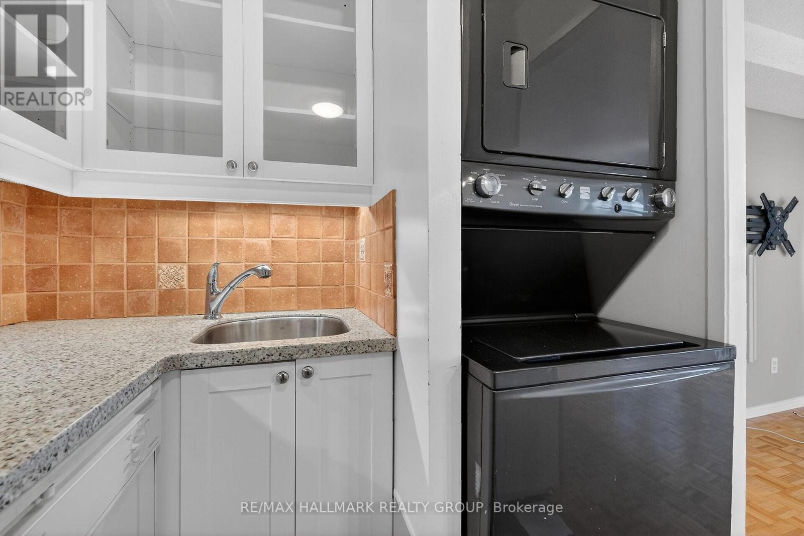 705 - 141 Somerset Street W, Ottawa, Ontario  K2P 2H1 - Photo 29 - X12842540