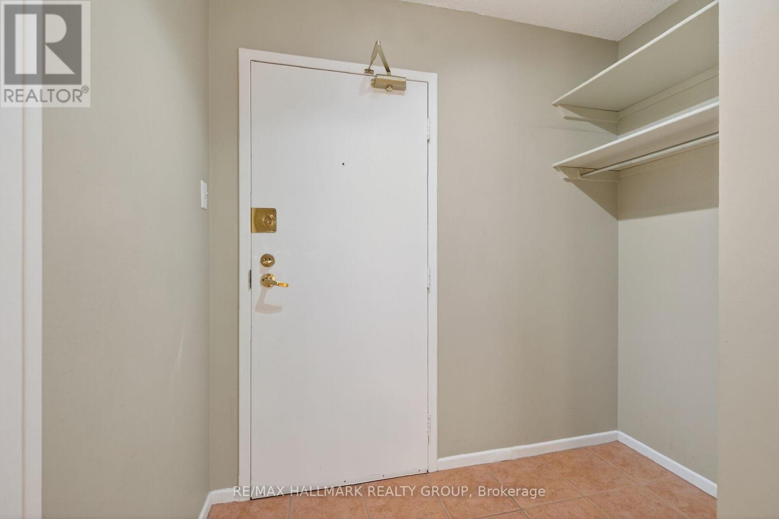 705 - 141 Somerset Street W, Ottawa, Ontario  K2P 2H1 - Photo 6 - X12842540