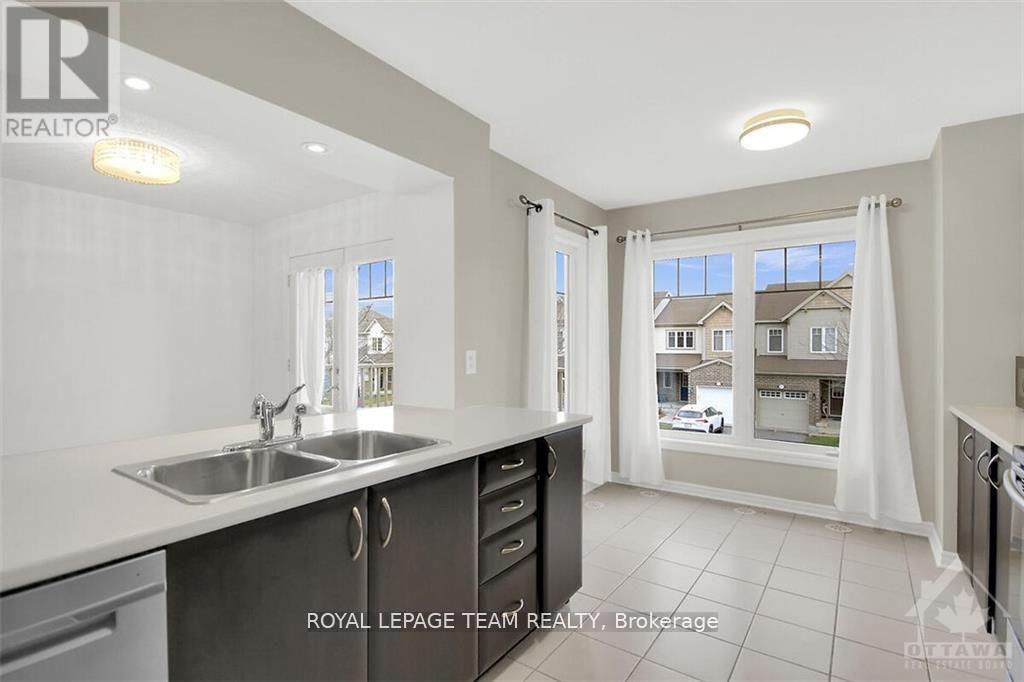 914 Messor Crescent, Ottawa, Ontario  K2S 0L7 - Photo 10 - X12842544