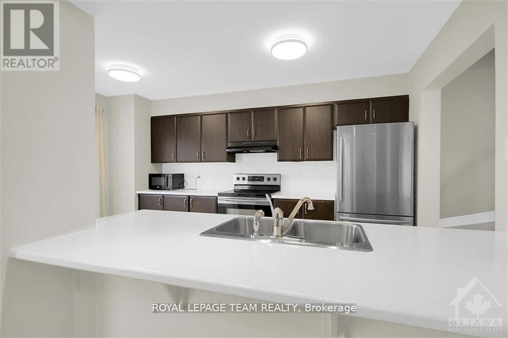 914 Messor Crescent, Ottawa, Ontario  K2S 0L7 - Photo 12 - X12842544
