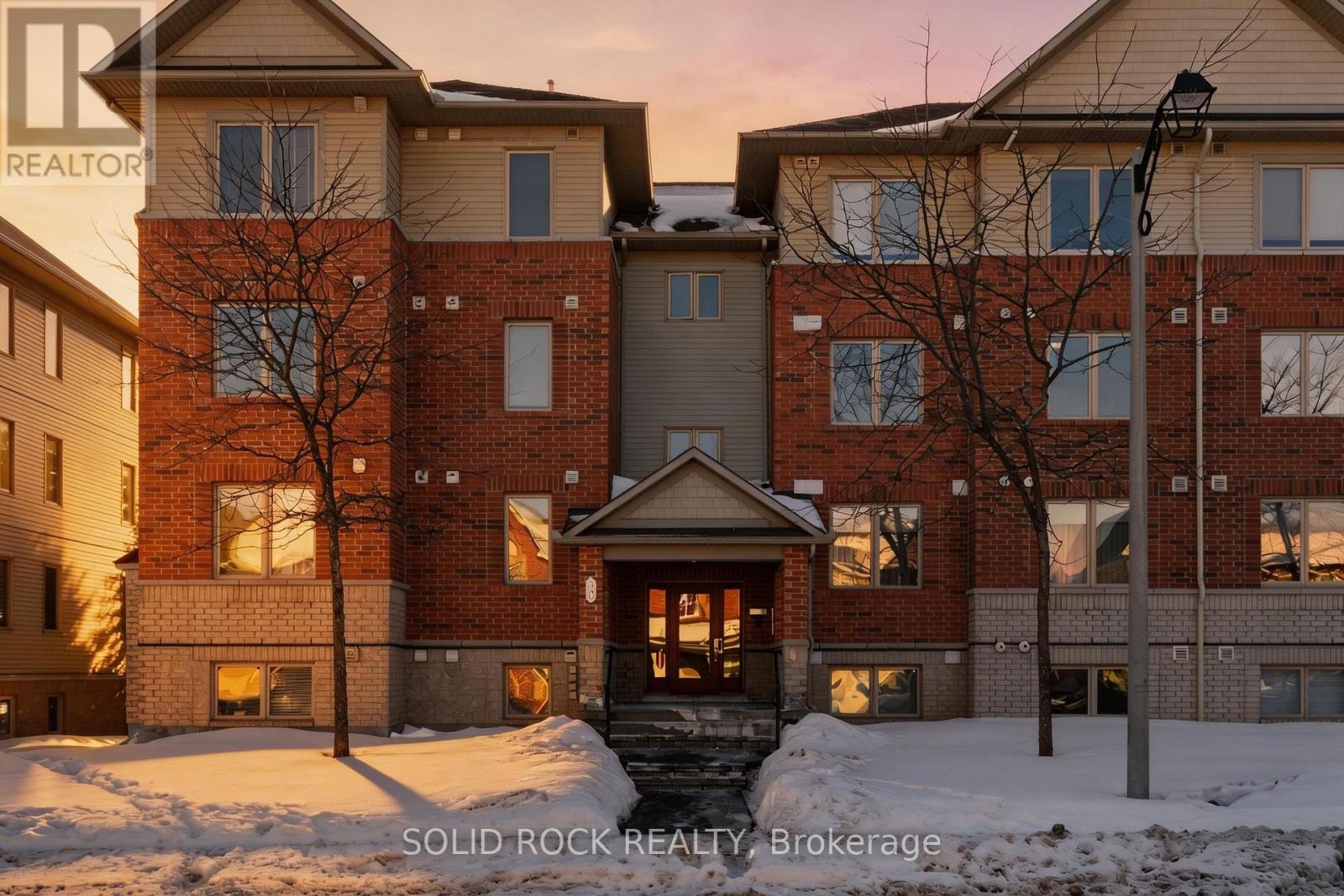 6 - 50 Barnstone Drive, Ottawa, Ontario  K2G 6X2 - Photo 2 - X12842574