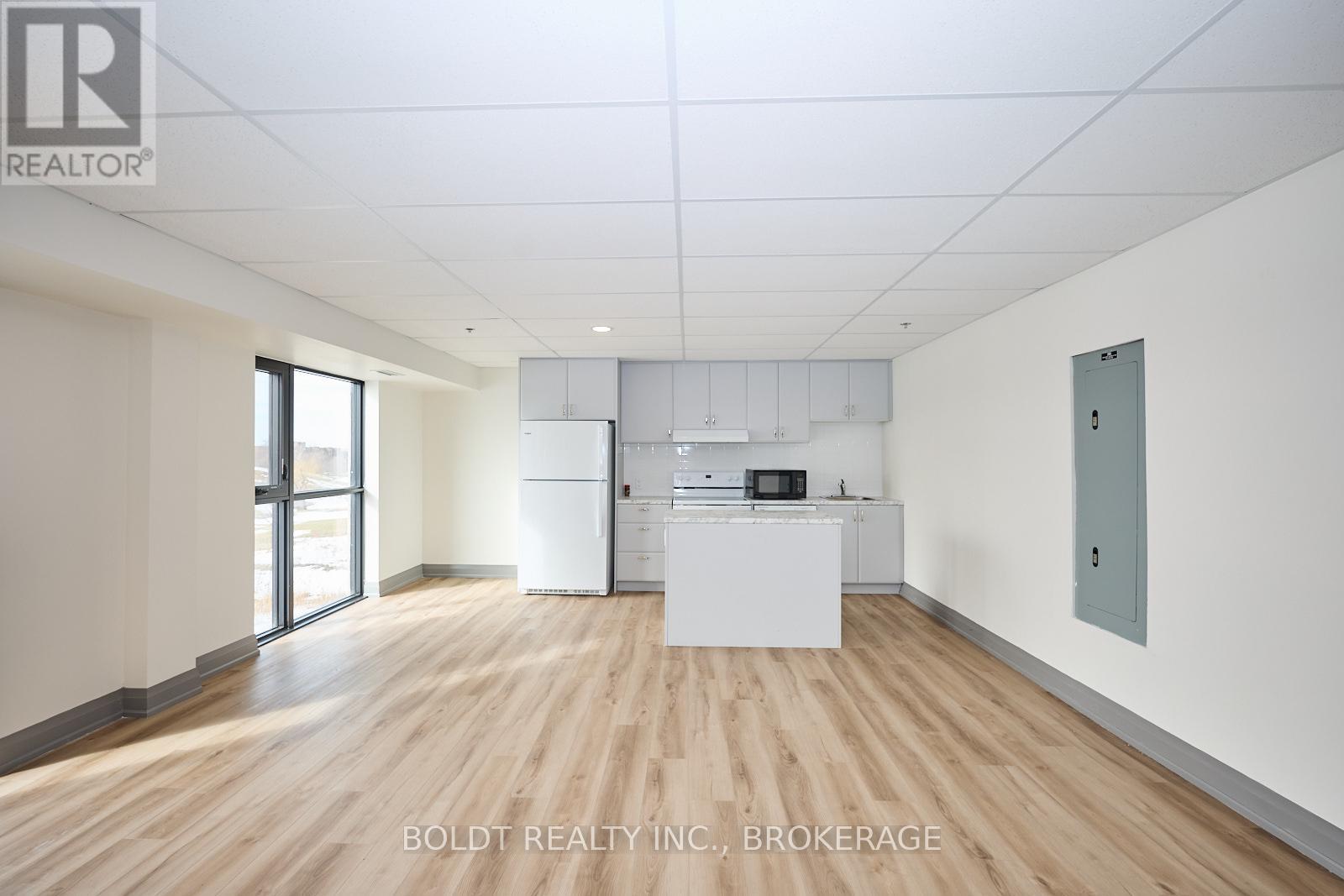 Gl 11 - 50 Herrick Avenue, St. Catharines, Ontario  L2P 0G3 - Photo 34 - X12842558