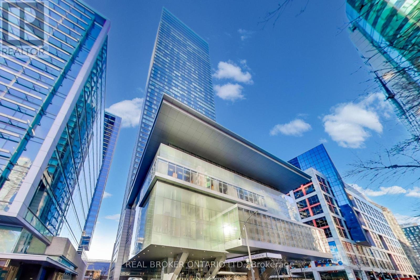 3503 - 183 Wellington Street W, Toronto, Ontario  M5V 0A1 - Photo 2 - C12842568