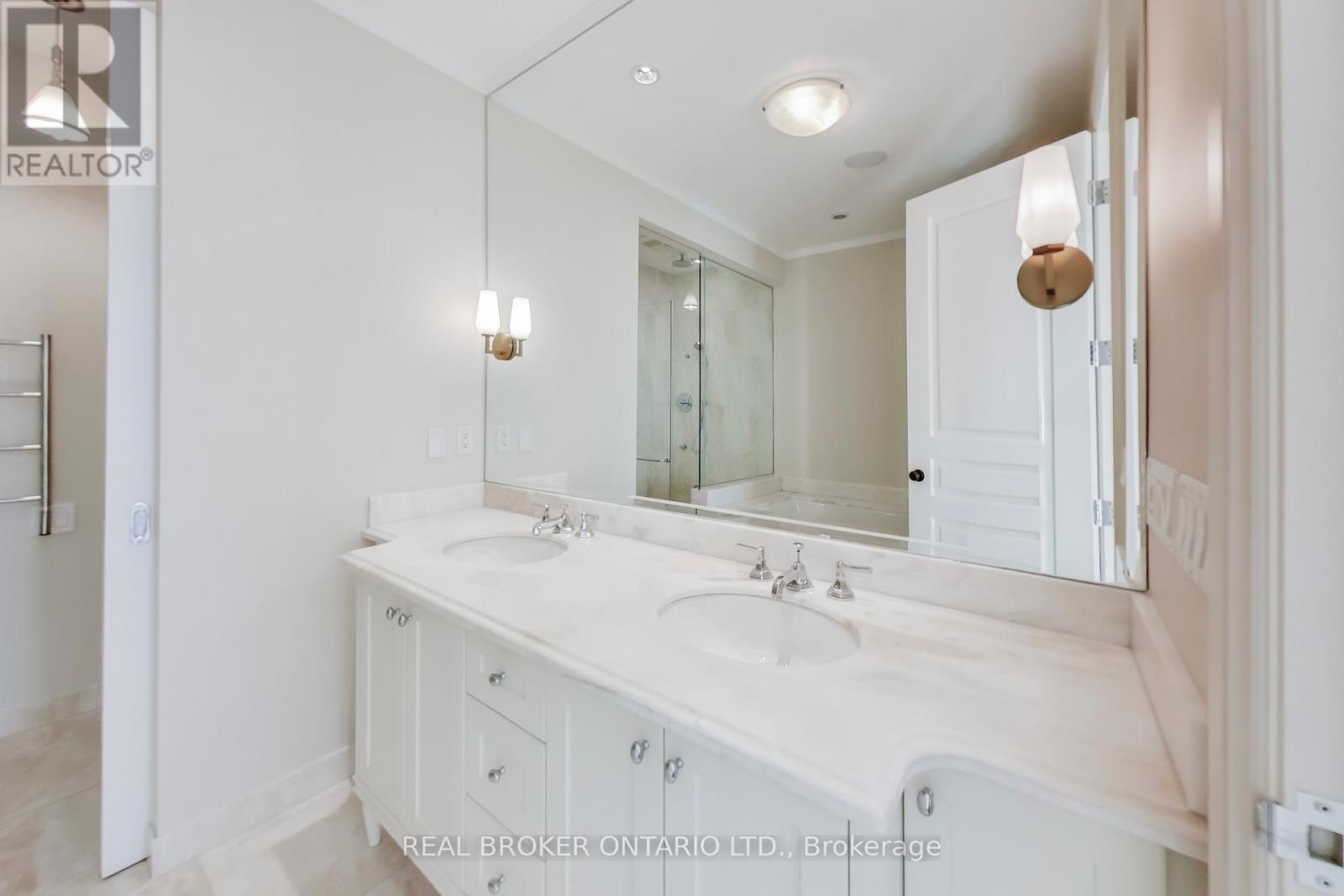 3503 - 183 Wellington Street W, Toronto, Ontario  M5V 0A1 - Photo 22 - C12842568