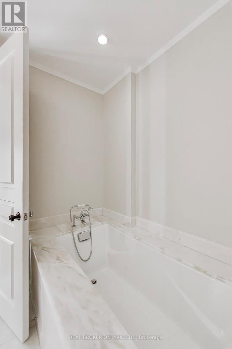 3503 - 183 Wellington Street W, Toronto, Ontario  M5V 0A1 - Photo 24 - C12842568