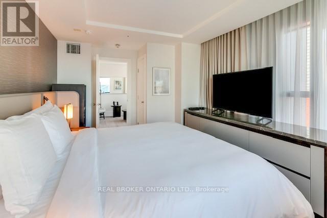 3503 - 183 Wellington Street W, Toronto, Ontario  M5V 0A1 - Photo 40 - C12842568