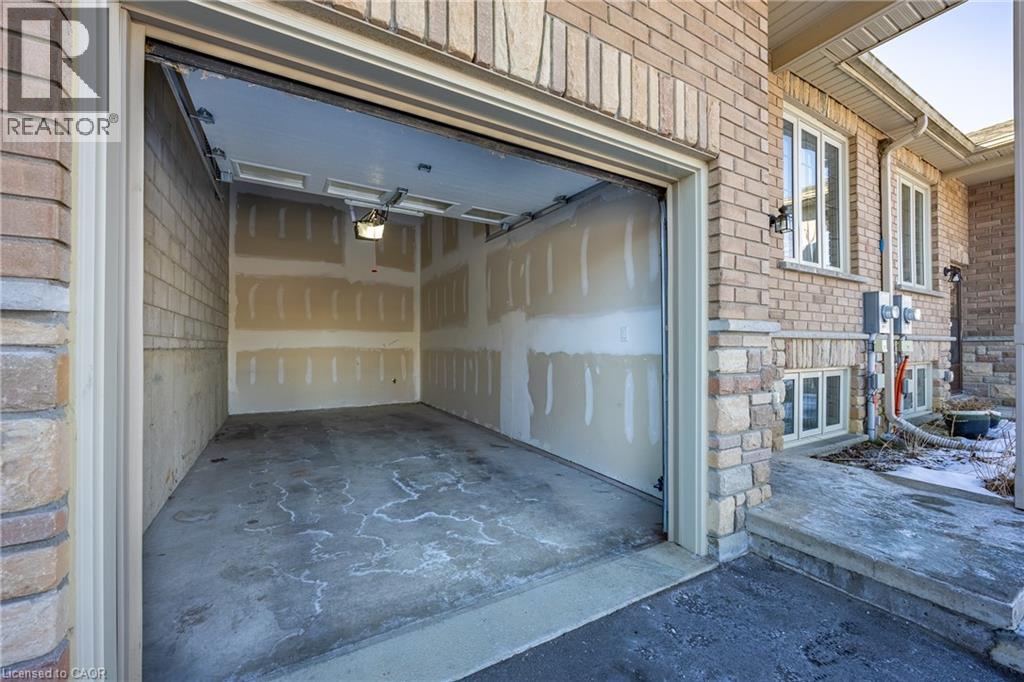 70 North Main Street, Simcoe, Ontario  N3Y 2M3 - Photo 3 - 40808449