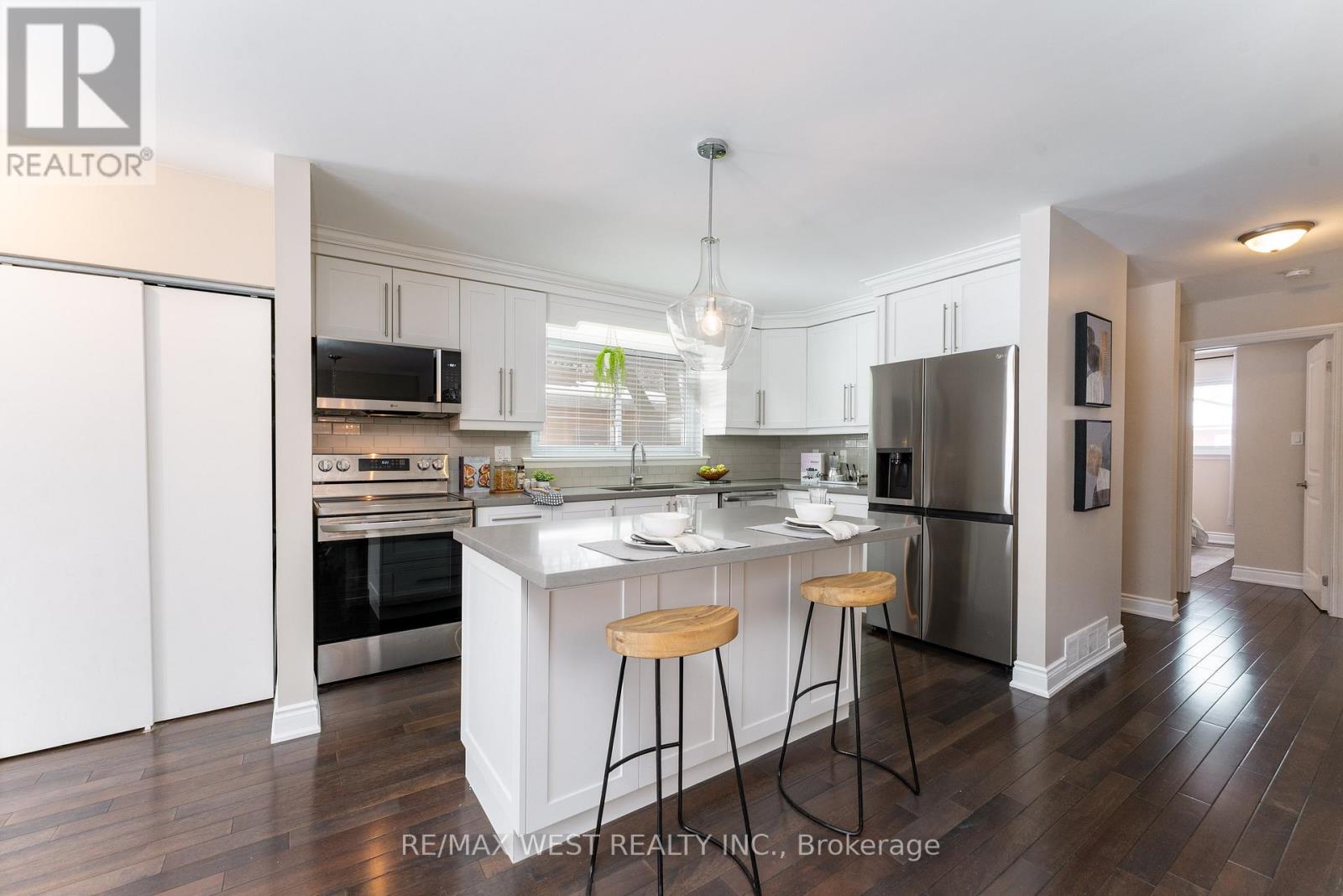 57 Alpaca Drive, Toronto (Woburn), Ontario  M1J 2Z9 - Photo 8 - E12842560