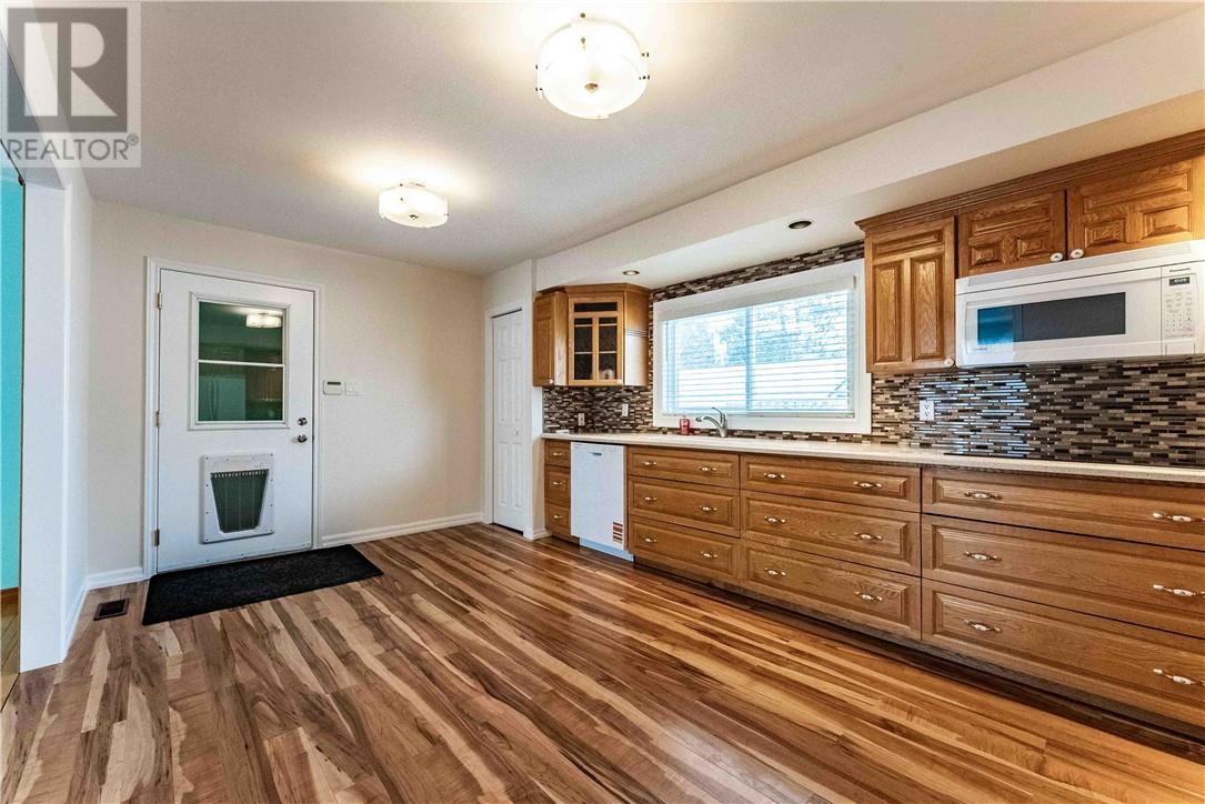 4276 Odile Street, Hanmer, Ontario P3P 1L7 - Photo 2 - 2126609