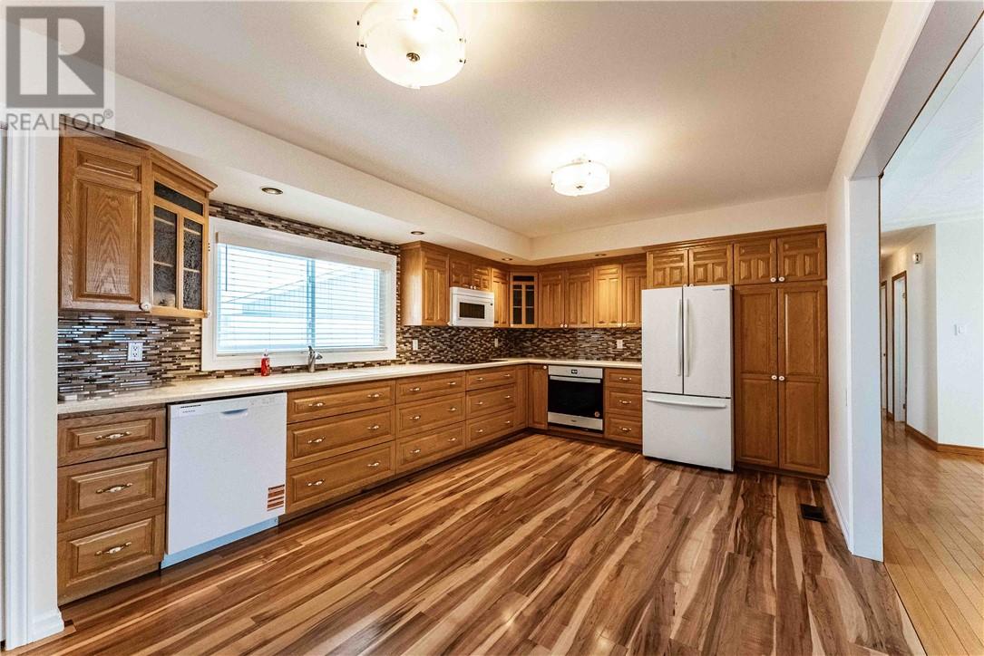 4276 Odile Street, Hanmer, Ontario P3P 1L7 - Photo 3 - 2126609