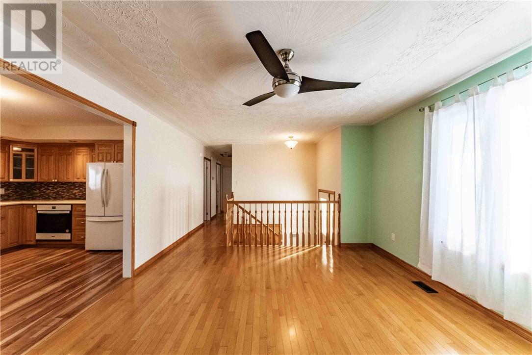 4276 Odile Street, Hanmer, Ontario P3P 1L7 - Photo 5 - 2126609