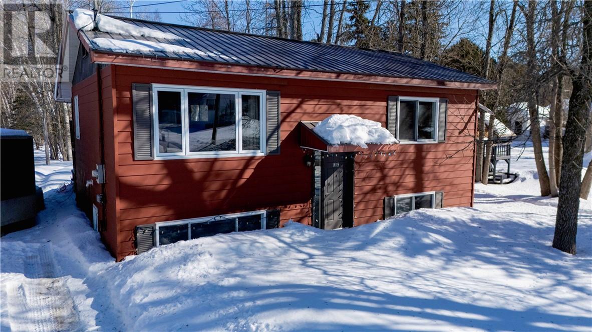 12C Gore Street, Gore Bay, Ontario