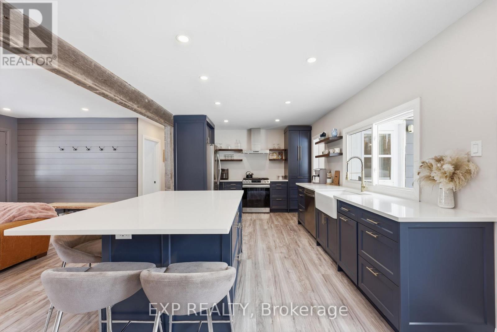 22 Cecil Street, Essa (Angus), Ontario  L0M 1B3 - Photo 11 - N12842466