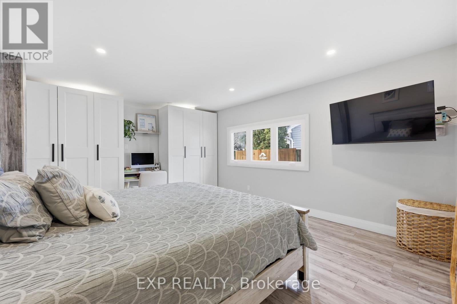 22 Cecil Street, Essa (Angus), Ontario  L0M 1B3 - Photo 20 - N12842466