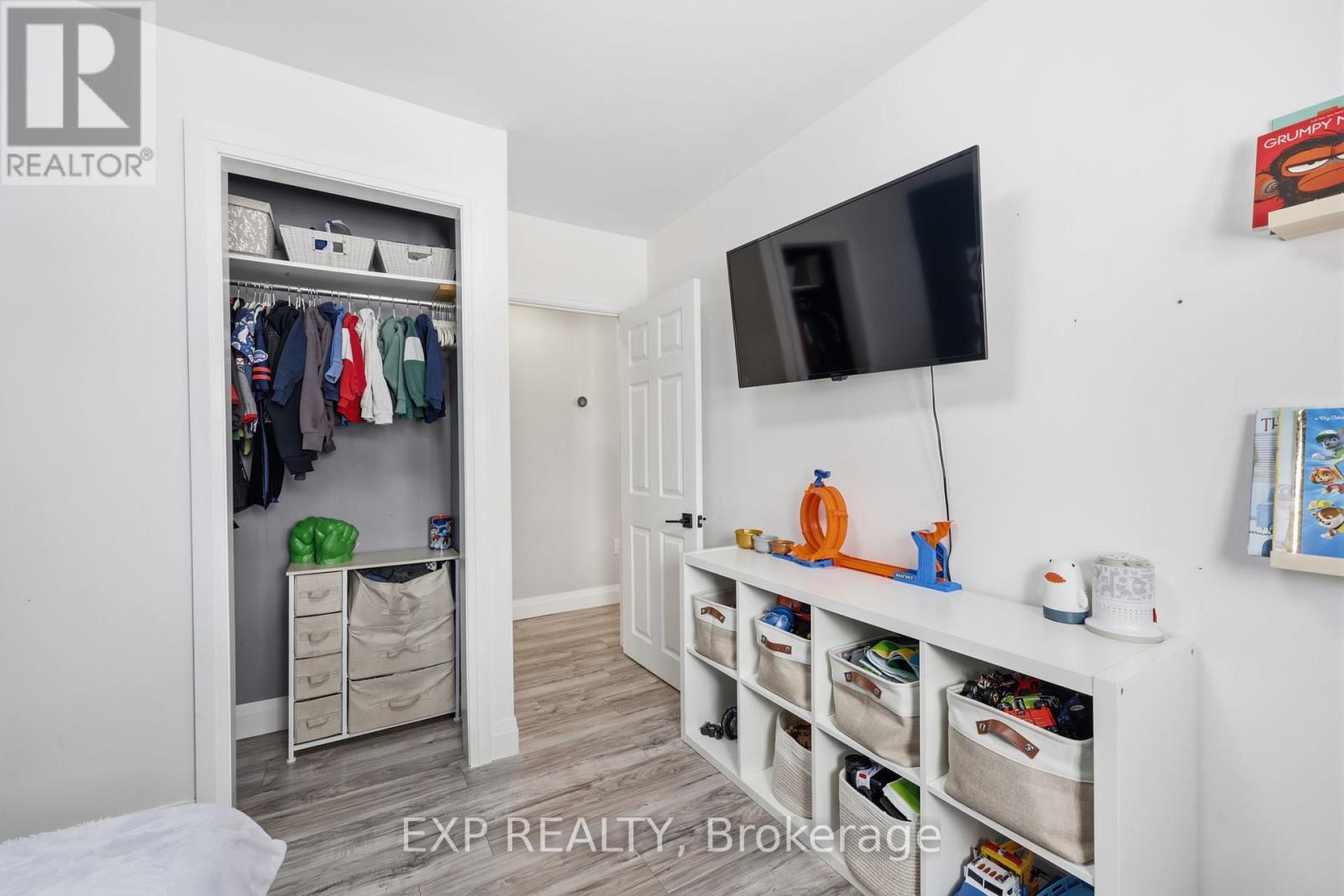 22 Cecil Street, Essa (Angus), Ontario  L0M 1B3 - Photo 23 - N12842466