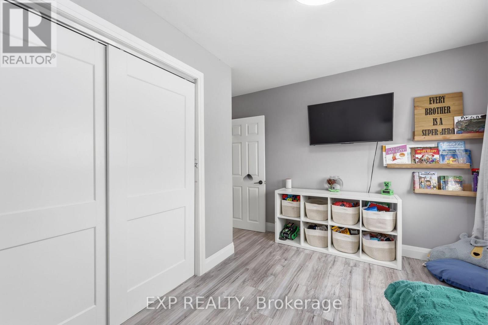 22 Cecil Street, Essa (Angus), Ontario  L0M 1B3 - Photo 26 - N12842466