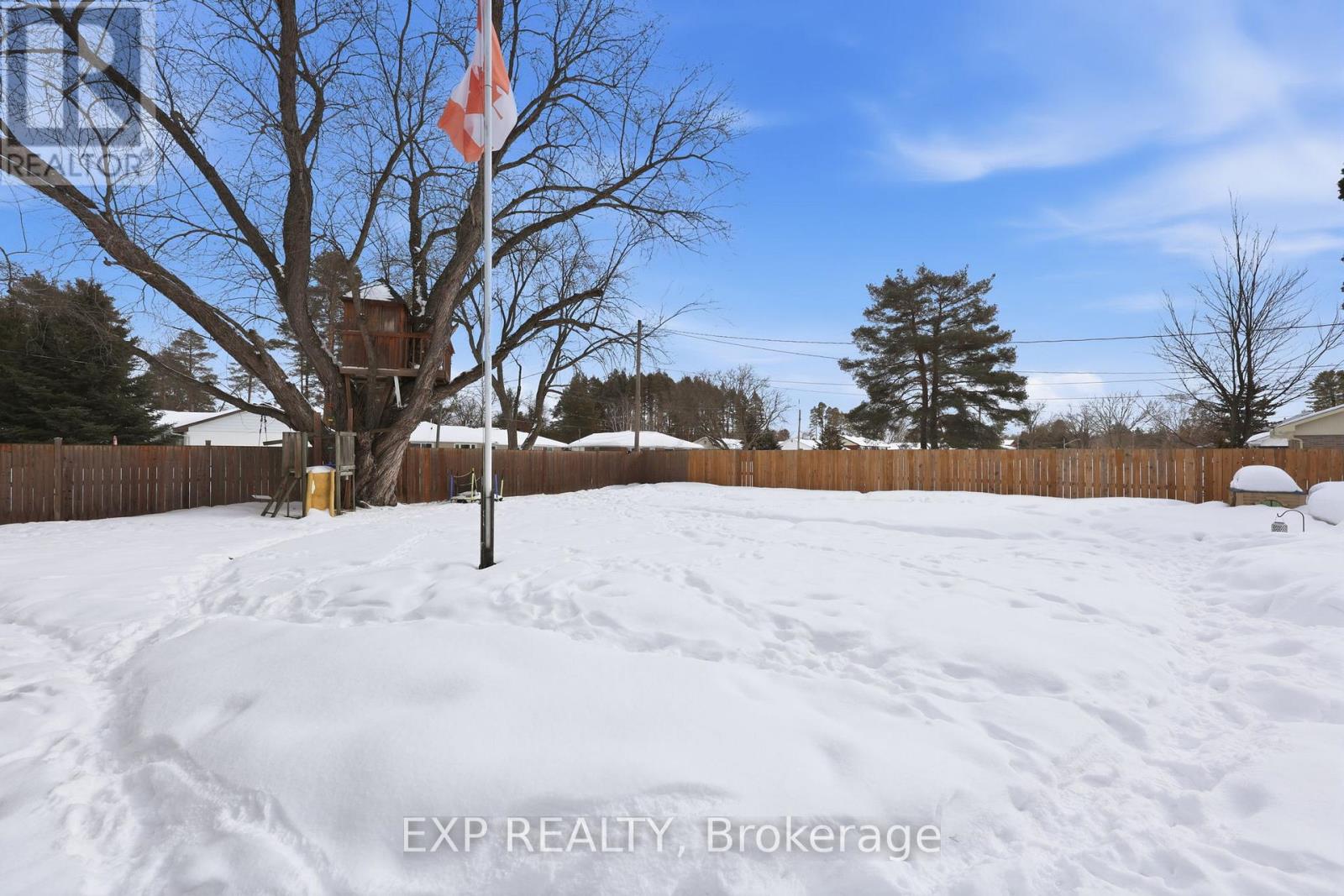 22 Cecil Street, Essa (Angus), Ontario  L0M 1B3 - Photo 35 - N12842466