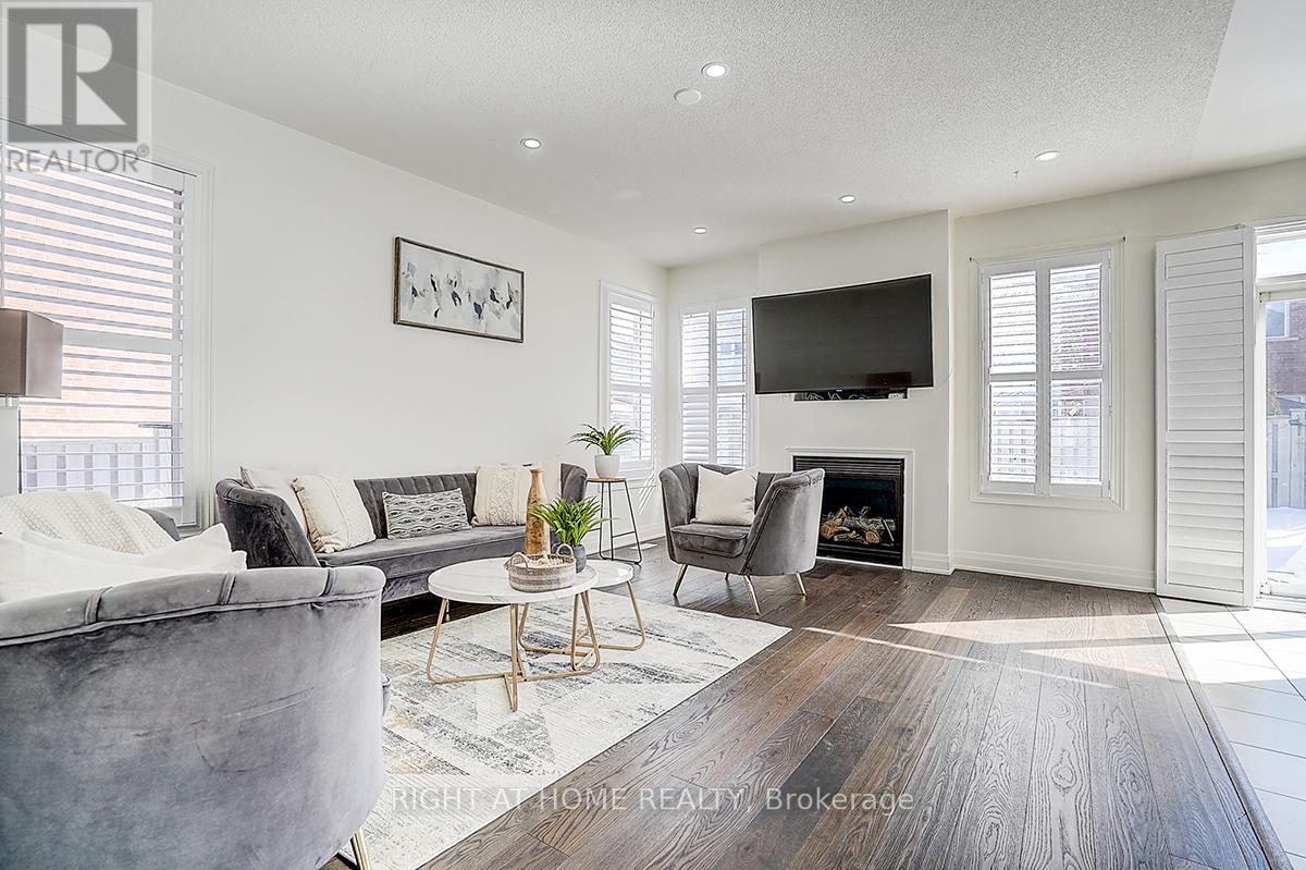 31 Waite Crescent, Whitchurch-Stouffville, Ontario  L4A 0B5 - Photo 10 - N12842524