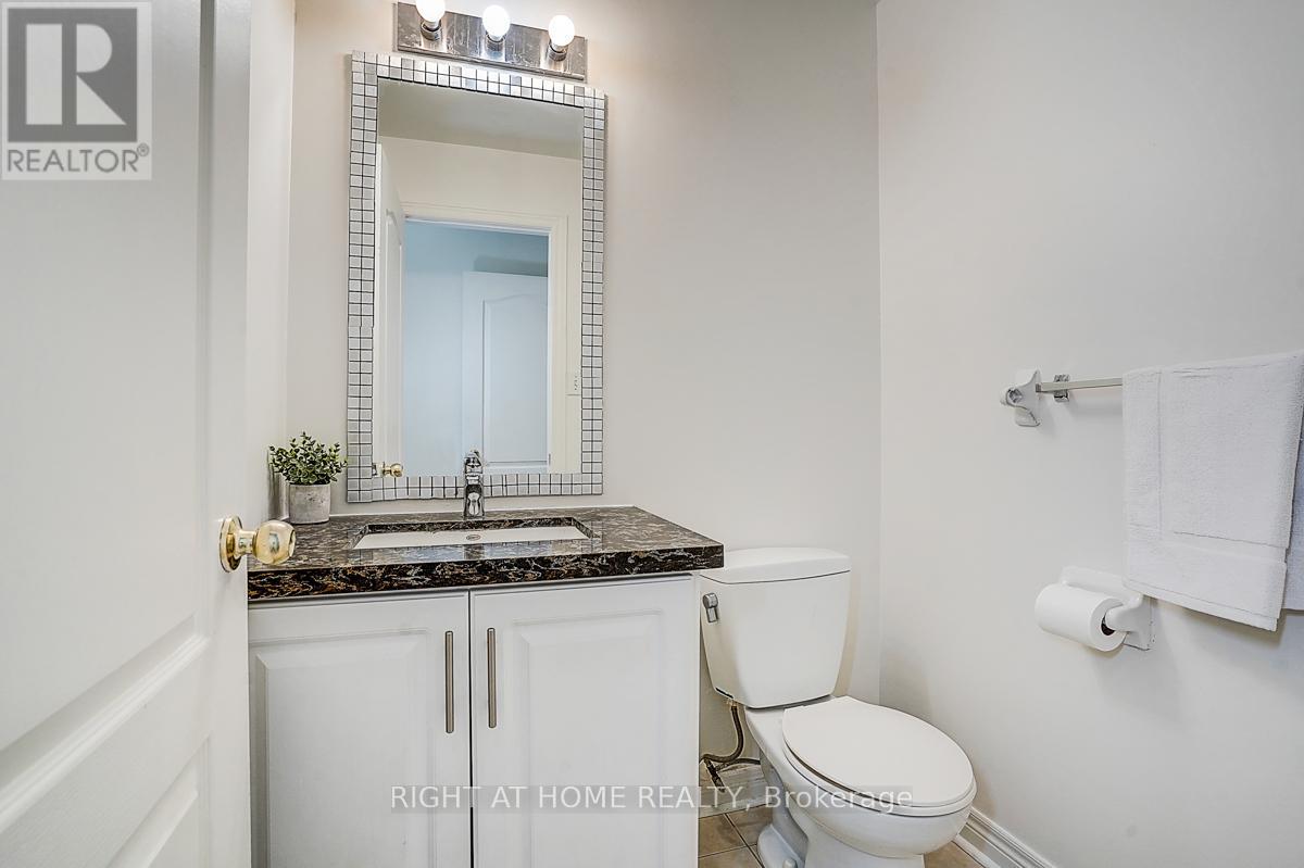 31 Waite Crescent, Whitchurch-Stouffville, Ontario  L4A 0B5 - Photo 16 - N12842524