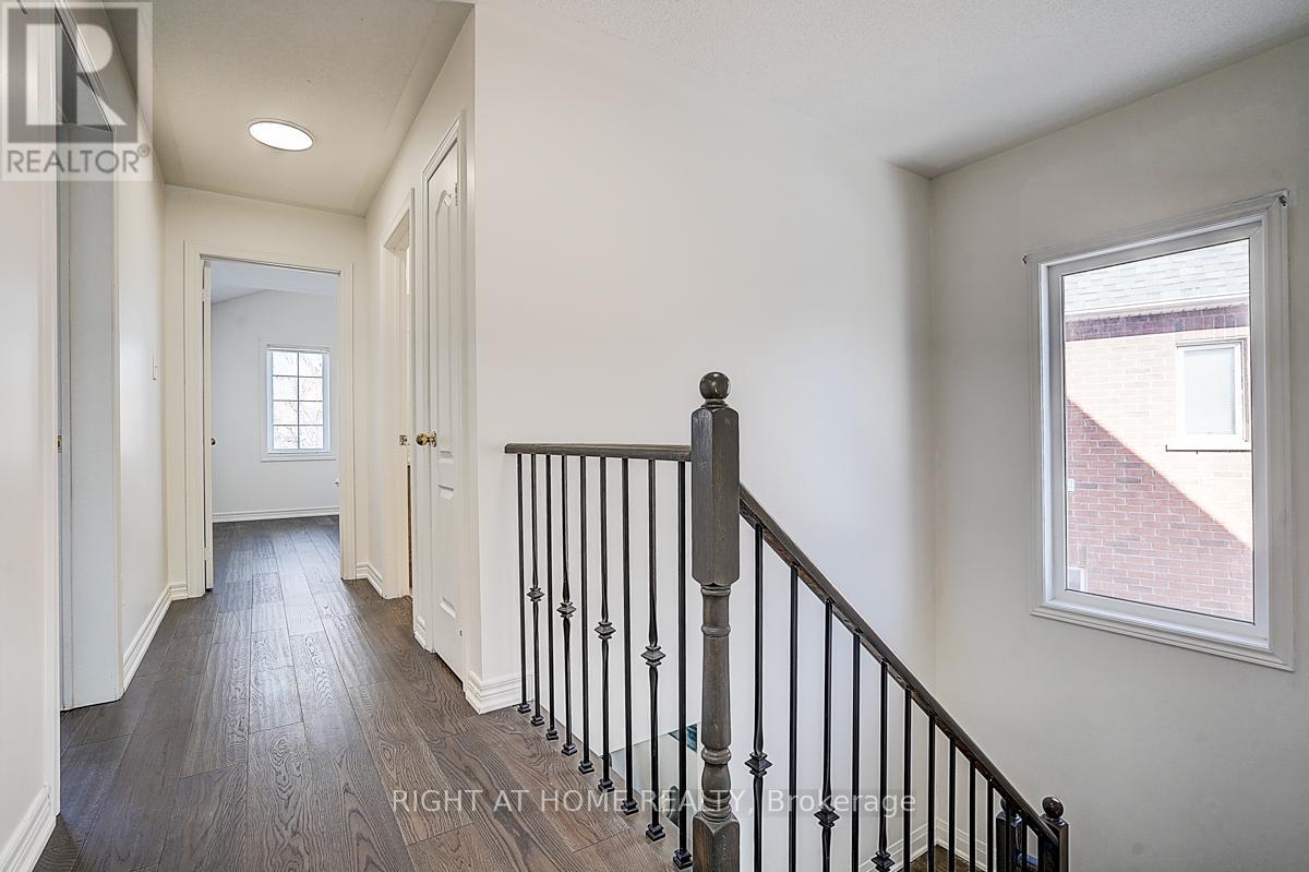 31 Waite Crescent, Whitchurch-Stouffville, Ontario  L4A 0B5 - Photo 18 - N12842524