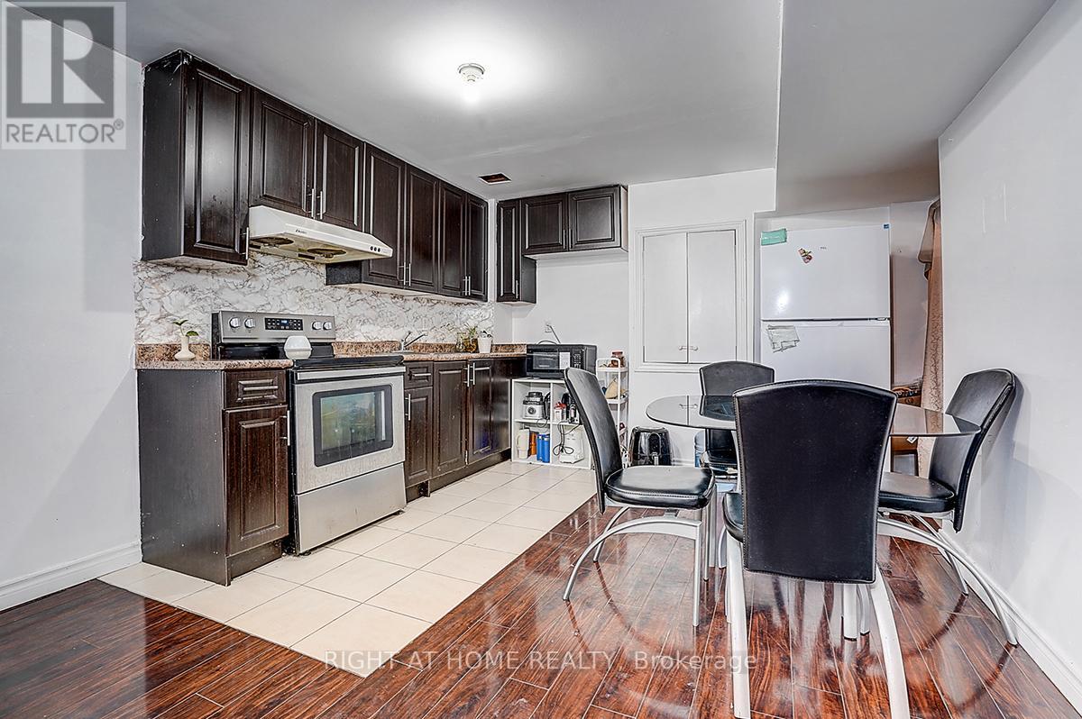 31 Waite Crescent, Whitchurch-Stouffville, Ontario  L4A 0B5 - Photo 34 - N12842524