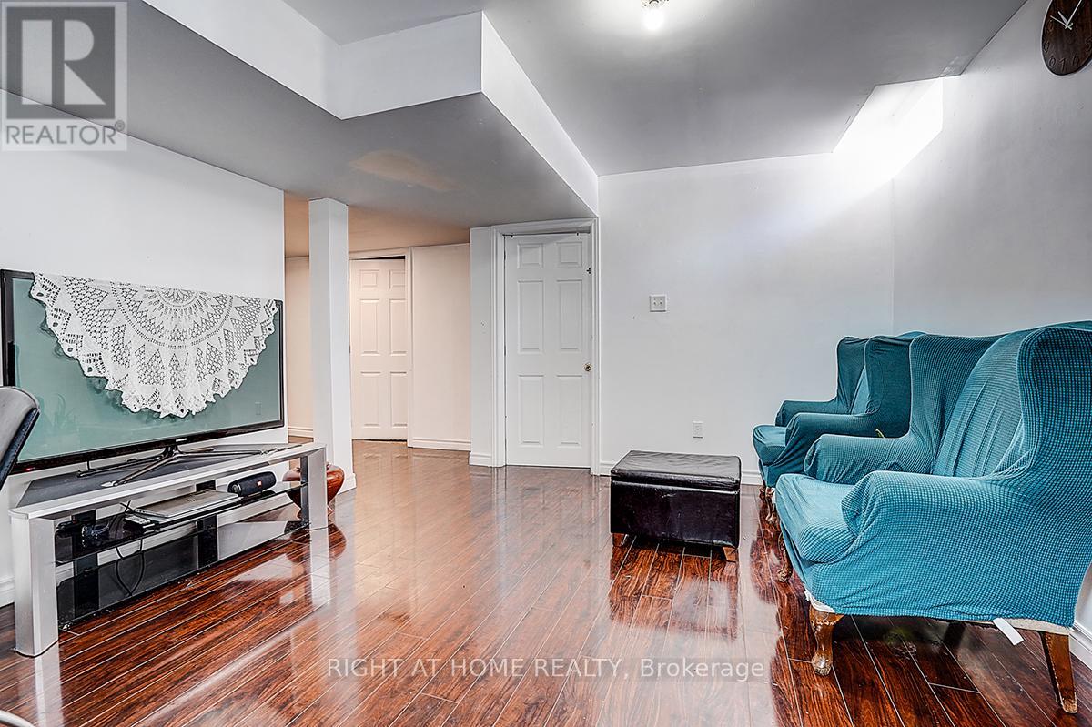 31 Waite Crescent, Whitchurch-Stouffville, Ontario  L4A 0B5 - Photo 37 - N12842524