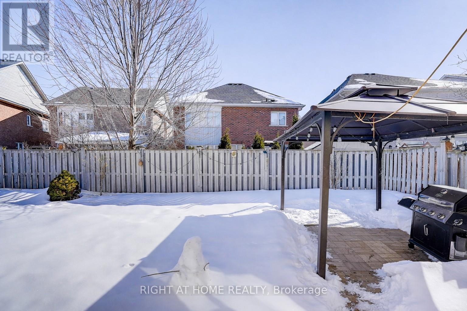 31 Waite Crescent, Whitchurch-Stouffville, Ontario  L4A 0B5 - Photo 39 - N12842524