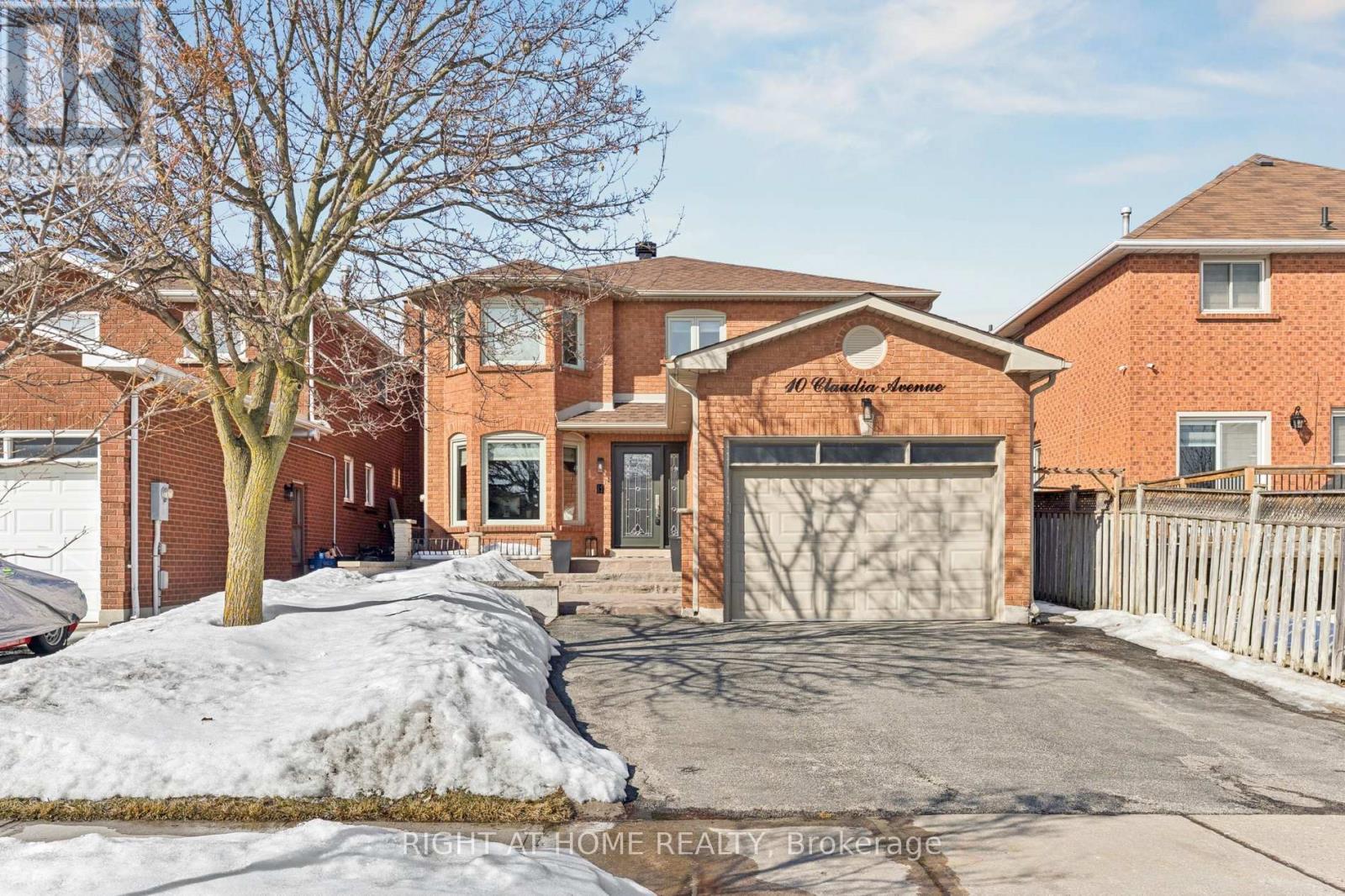 10 CLAUDIA AVENUE, Vaughan, Ontario