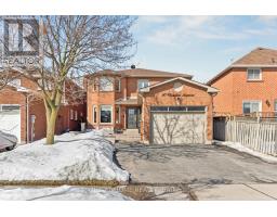 10 CLAUDIA AVENUE, Vaughan, Ontario