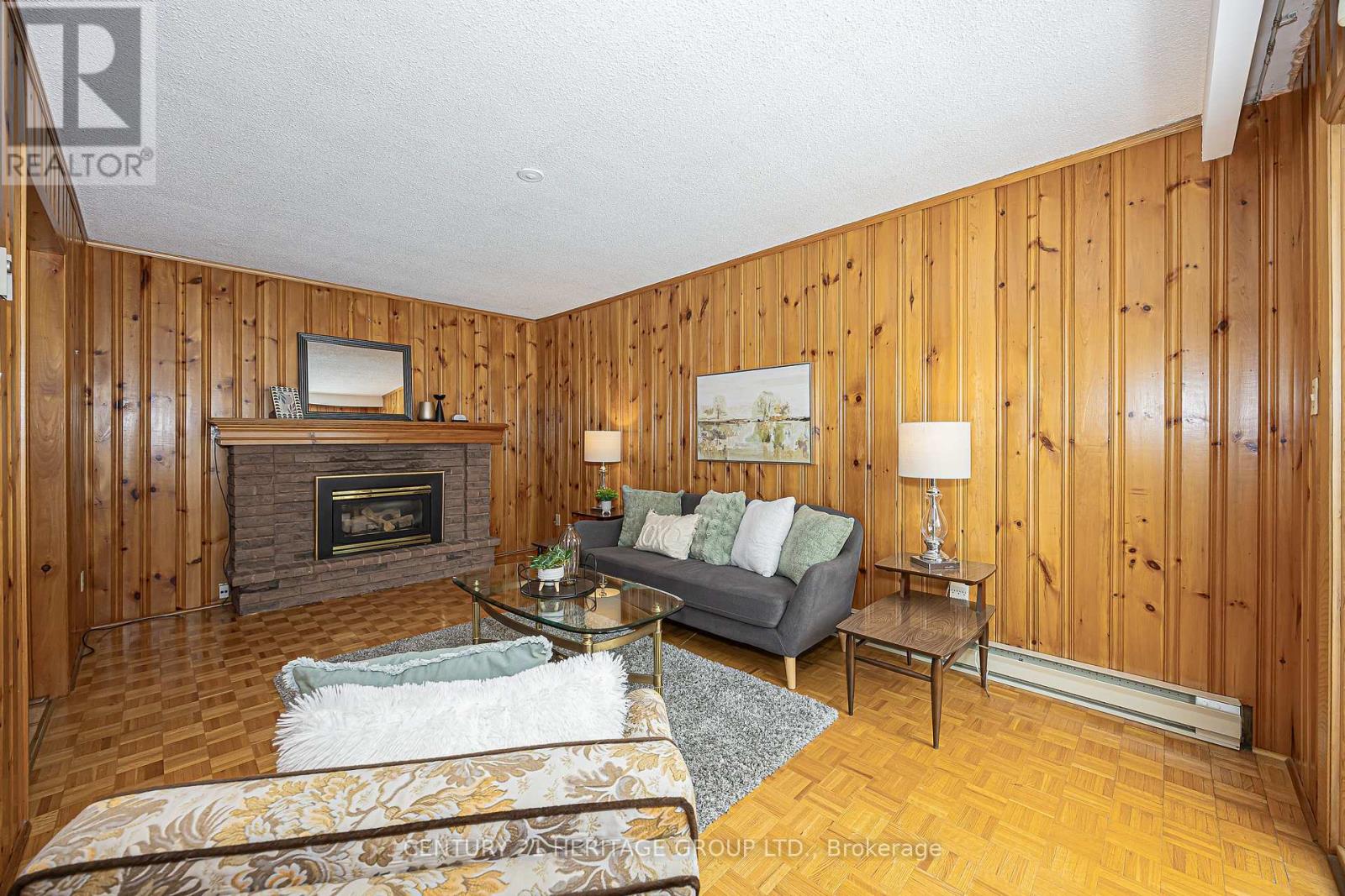 62 Fairway Drive, Aurora, Ontario  L4G 2H1 - Photo 17 - N12842548