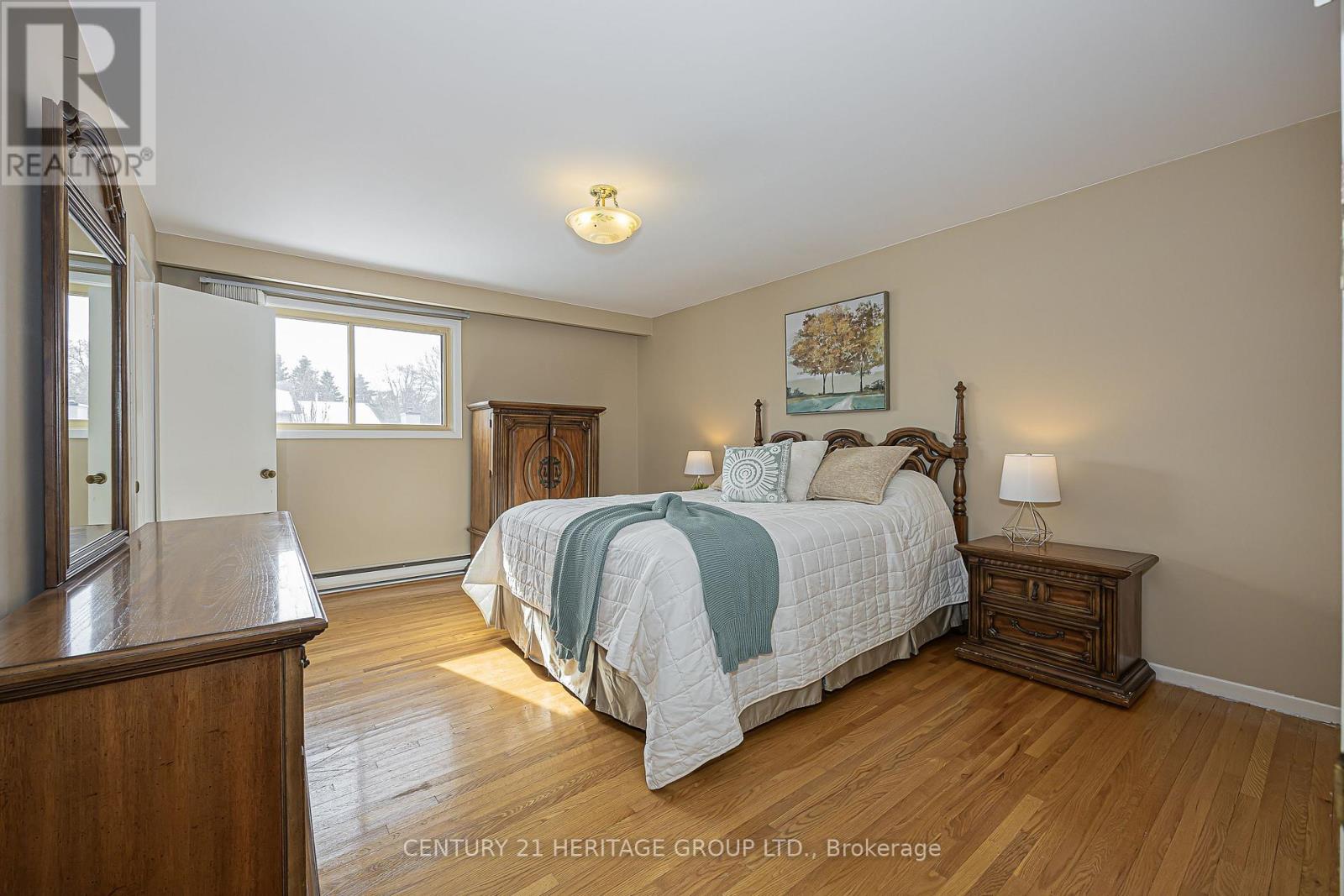 62 Fairway Drive, Aurora, Ontario  L4G 2H1 - Photo 20 - N12842548