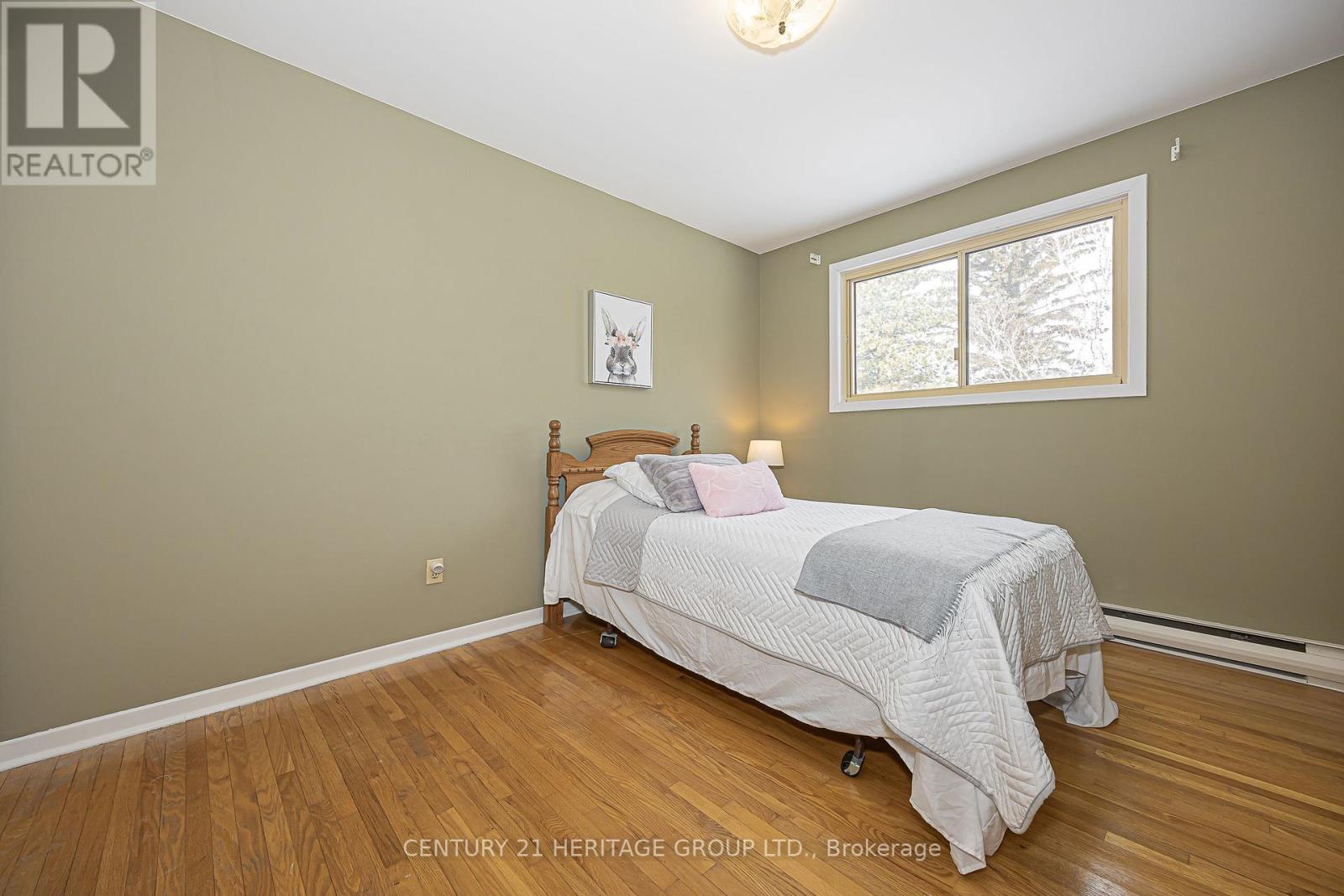 62 Fairway Drive, Aurora, Ontario  L4G 2H1 - Photo 29 - N12842548