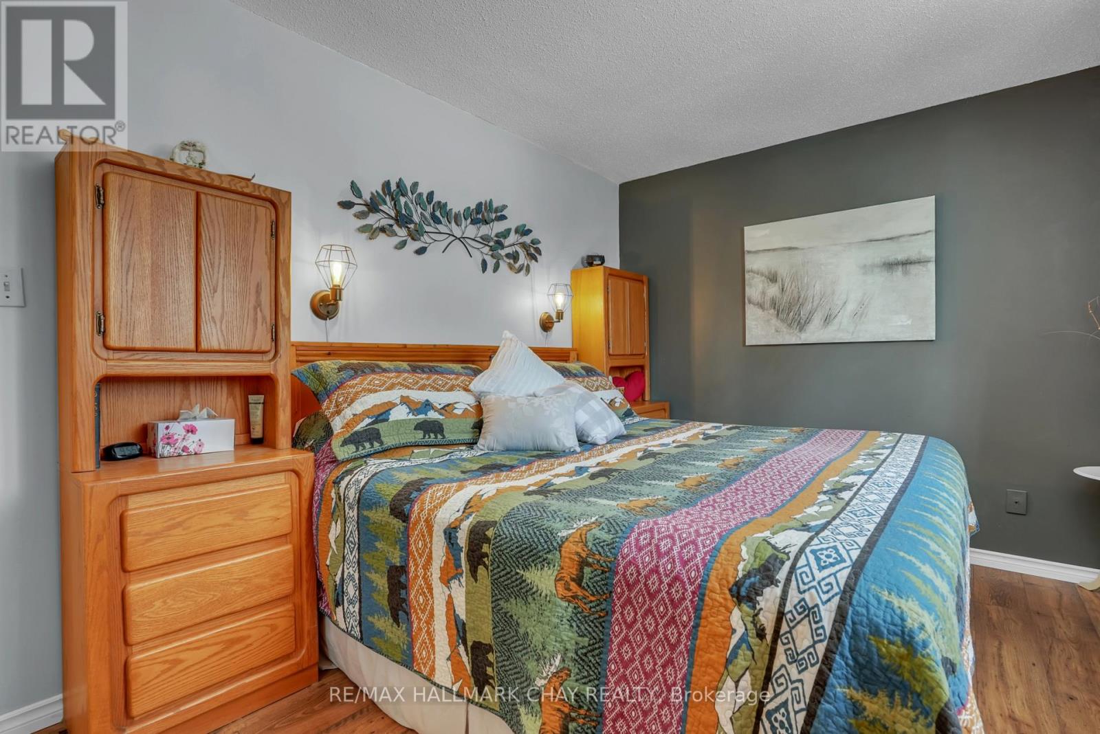 8 St Patricks Drive, Springwater, Ontario  L0L 2K0 - Photo 16 - S12842514