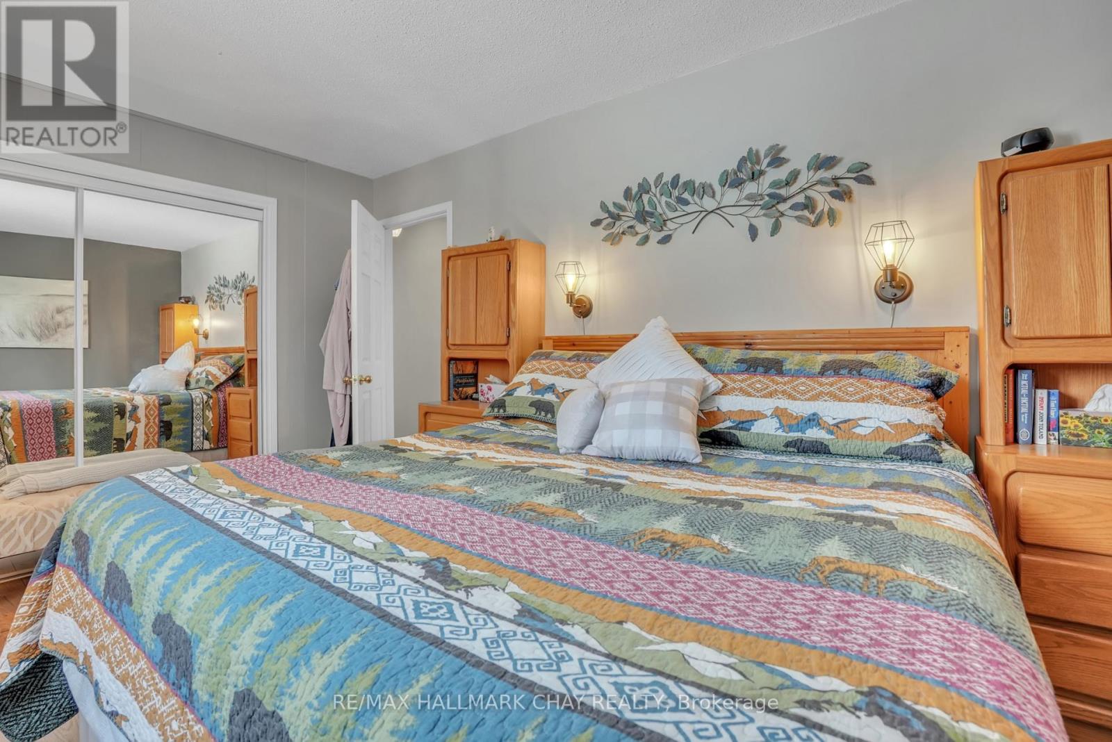 8 St Patricks Drive, Springwater, Ontario  L0L 2K0 - Photo 18 - S12842514