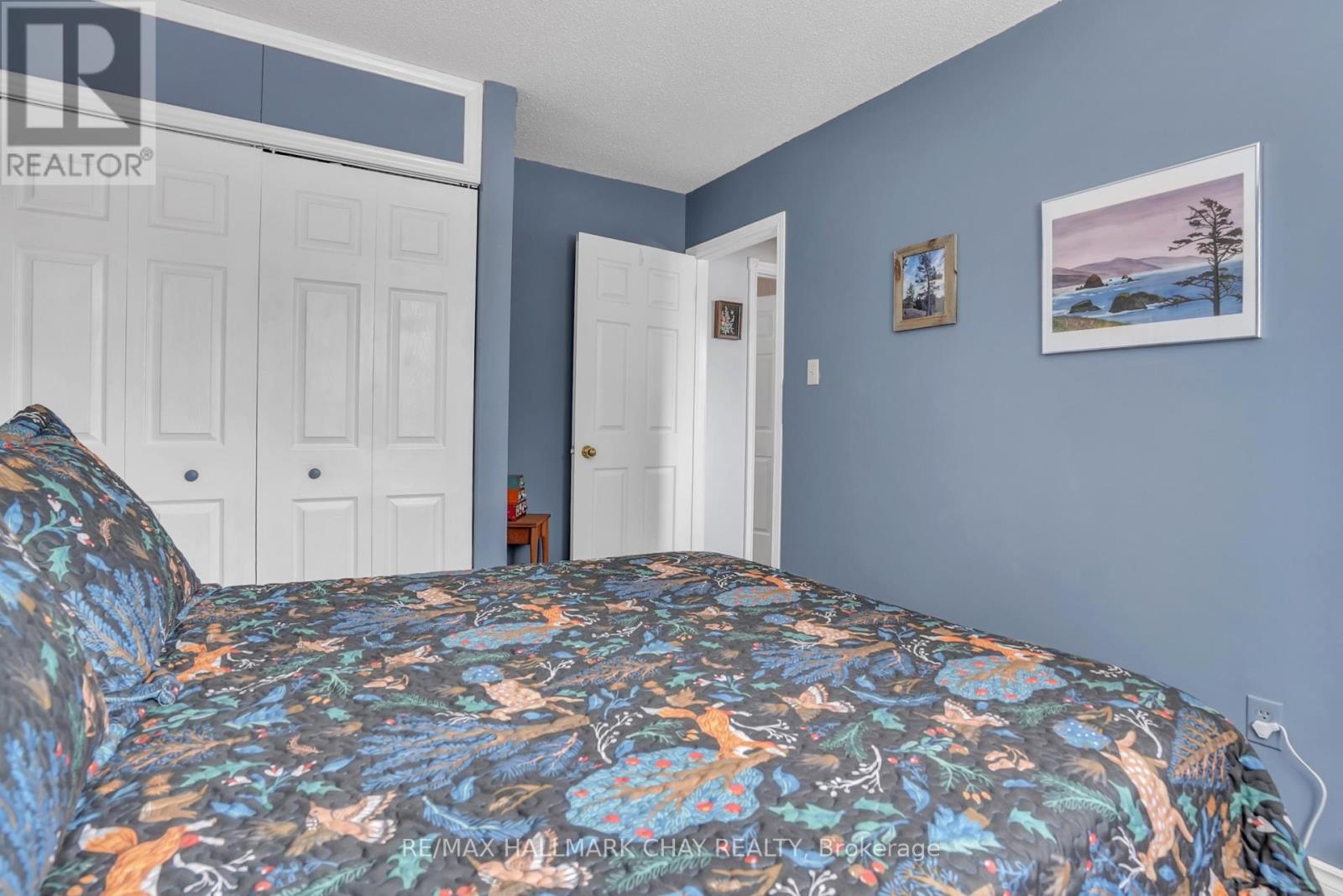 8 St Patricks Drive, Springwater, Ontario  L0L 2K0 - Photo 20 - S12842514