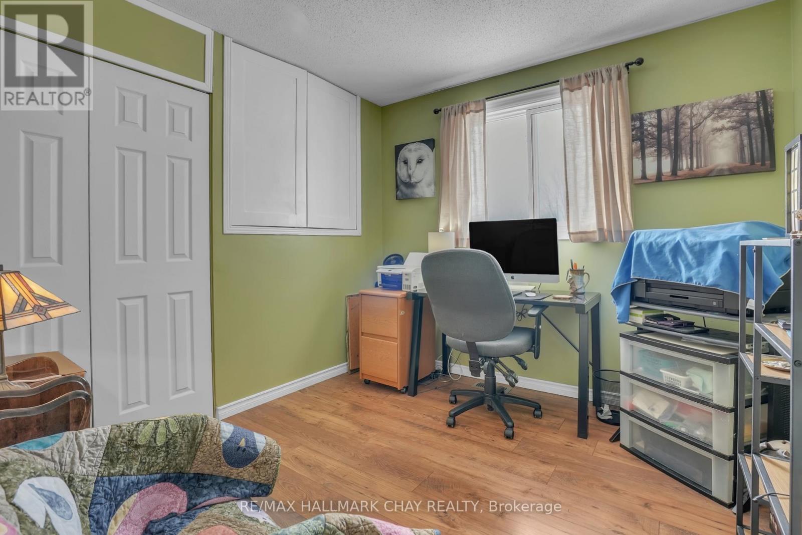 8 St Patricks Drive, Springwater, Ontario  L0L 2K0 - Photo 21 - S12842514