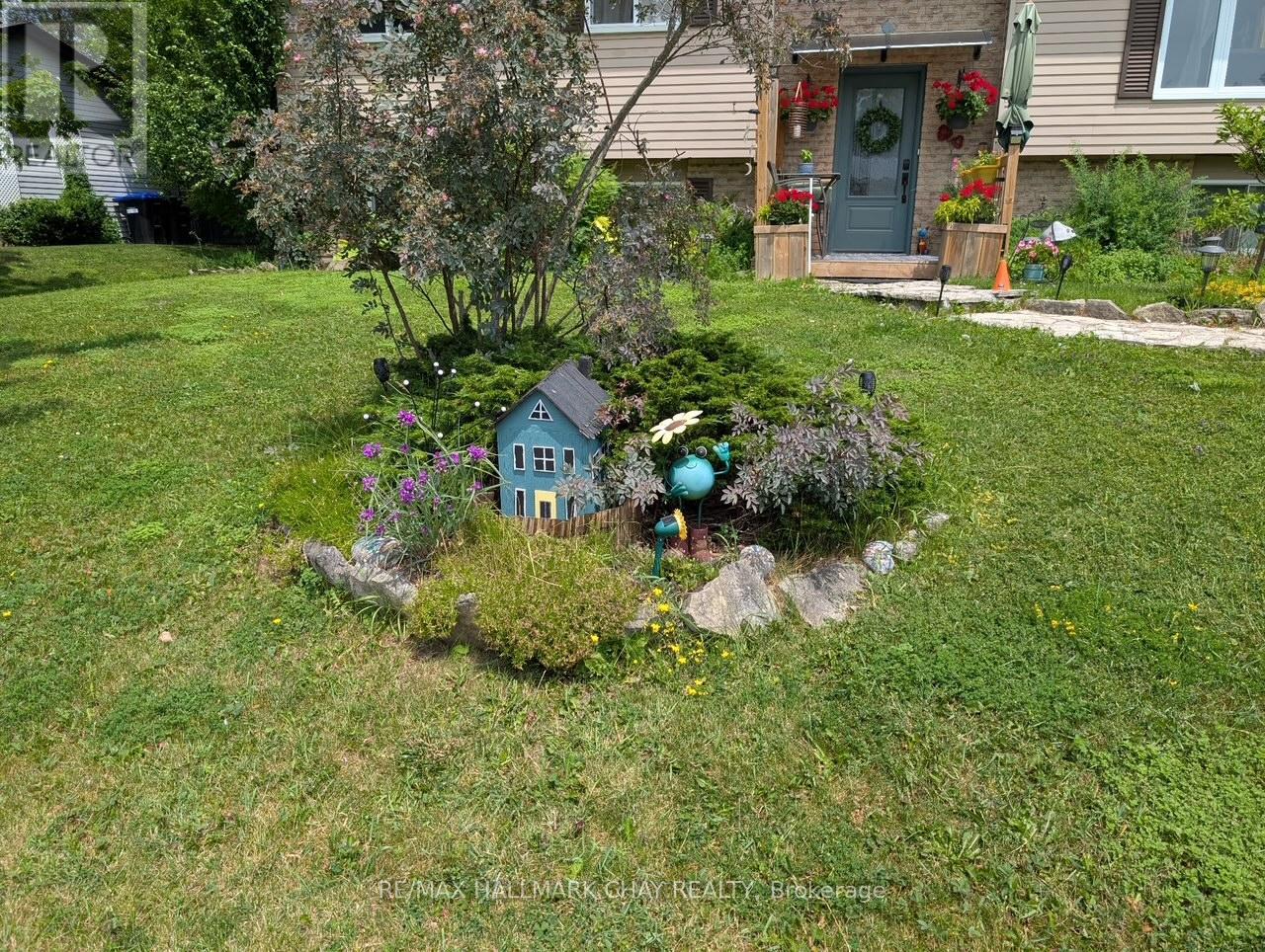 8 St Patricks Drive, Springwater, Ontario  L0L 2K0 - Photo 39 - S12842514