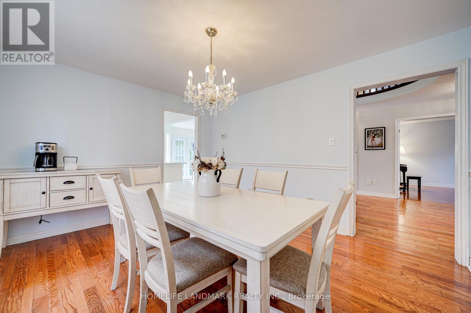 1157 Windrush Drive, Oakville, Ontario  L6M 1T9 - Photo 10 - W12842532