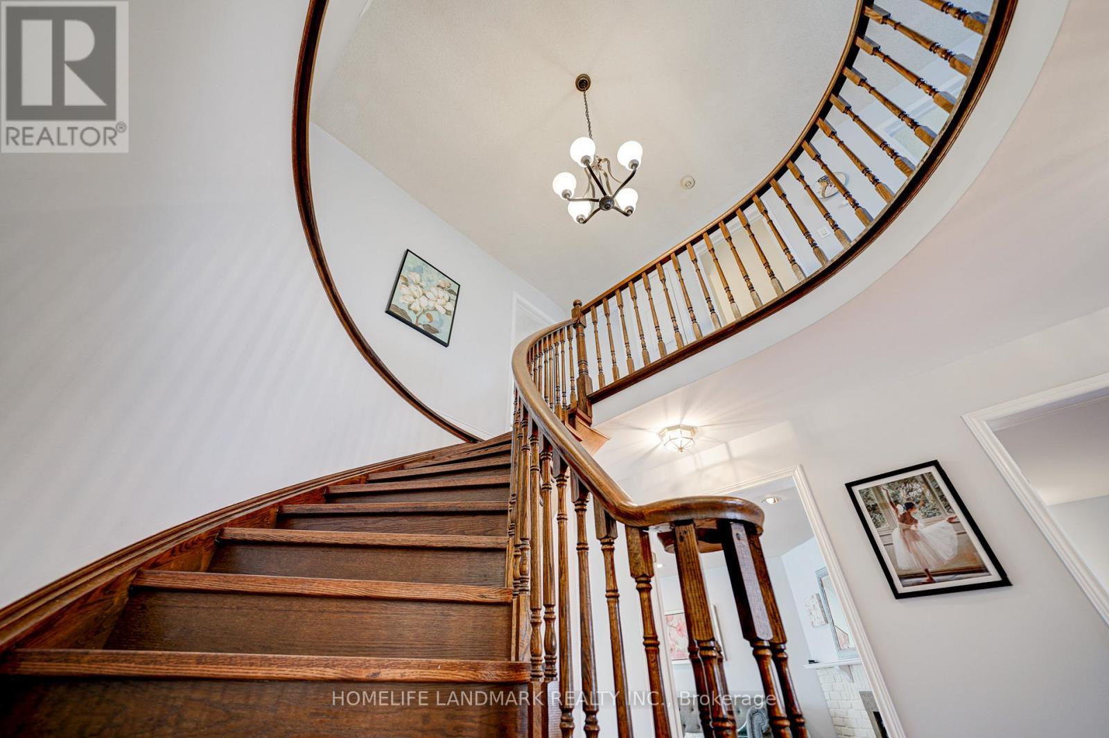 1157 Windrush Drive, Oakville, Ontario  L6M 1T9 - Photo 18 - W12842532