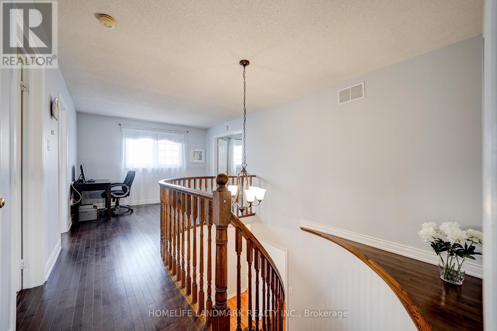 1157 Windrush Drive, Oakville, Ontario  L6M 1T9 - Photo 19 - W12842532