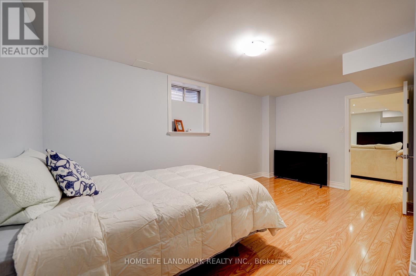 1157 Windrush Drive, Oakville, Ontario  L6M 1T9 - Photo 36 - W12842532